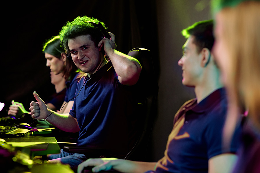 PuffMast3r Esports - Dein Rainbow Six Siege Clan PuffMast3r ist ein deutschsprachiger Rainbow Six Siege Esport Clan. Werde Teil unseres Teams und kämpfe dich mit Skill & Teamgeist an die Spitze
